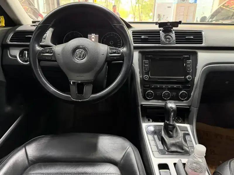 2014 Passat 1.8TSI DSG Premium Edition — миниатюра 14