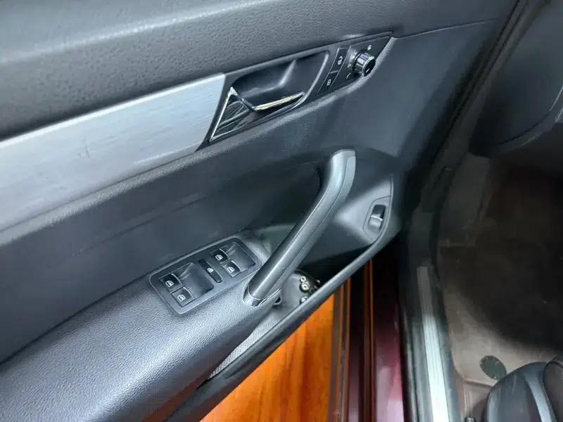 2014 Passat 1.8TSI DSG Premium Edition — миниатюра 17