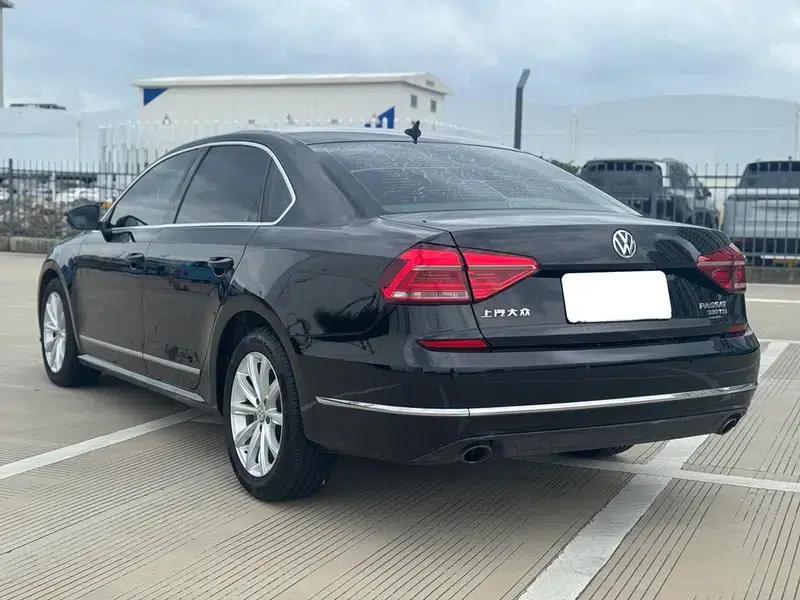 2016 Passat 330TSI DSG Royal Edition — миниатюра 4