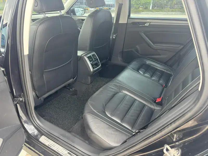 2016 Passat 330TSI DSG Royal Edition — миниатюра 9