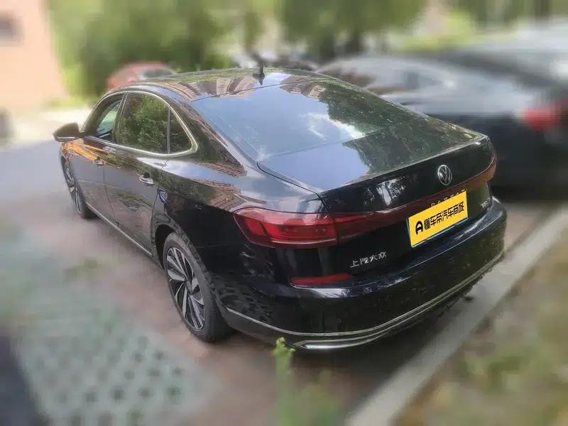 2022 Volkswagen Passat 330TSI Starry Sky Luxury Edition — миниатюра 6