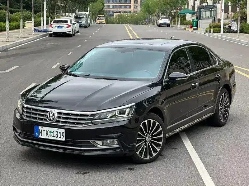 2017 Passat 330TSI DSG Royal Edition — миниатюра 1