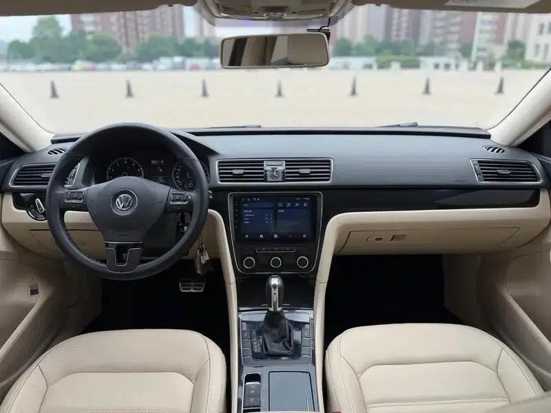 2014 Passat 1.8TSI DSG Premium Edition — миниатюра 7