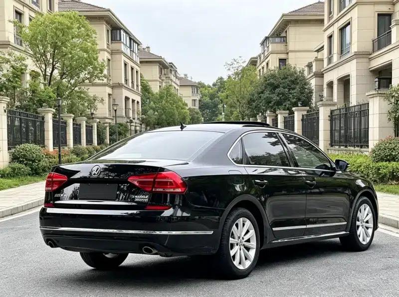 2017 Passat 330TSI DSG Premium Edition — миниатюра 7