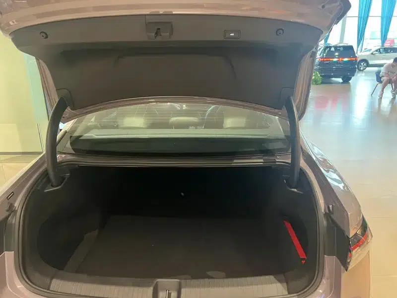 2025 Passat Pro 380TSI Dragon Edition — миниатюра 12
