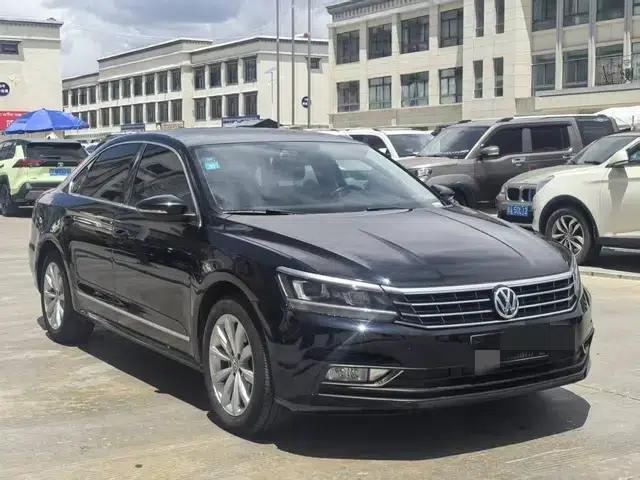 2017 Passat 330TSI DSG Premium Edition — миниатюра 3