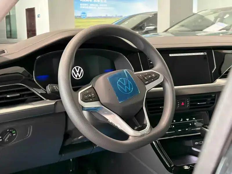 2025 Passat PHEV 430PHEV Hybrid Business Edition — миниатюра 11