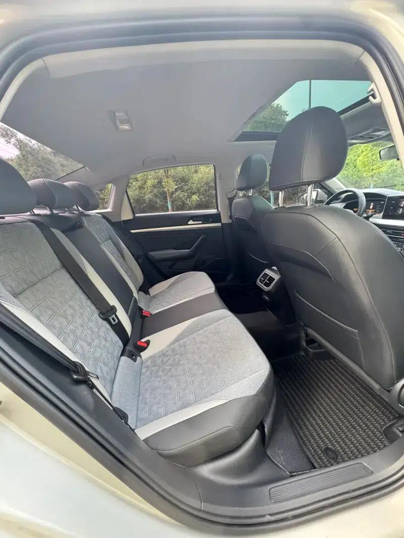 2023 Volkswagen Lavida 1.5L Automatic Full Comfort Edition — миниатюра 7