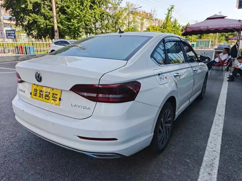 2021 Volkswagen Lavida 1.5L Automatic Comfort Edition — миниатюра 6