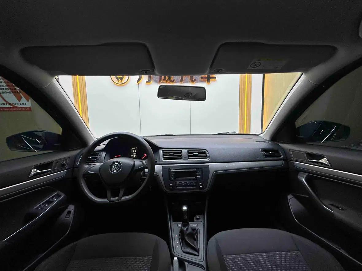 2015 Volkswagen Lavida 1.6L Automatic Fashion Edition — миниатюра 5