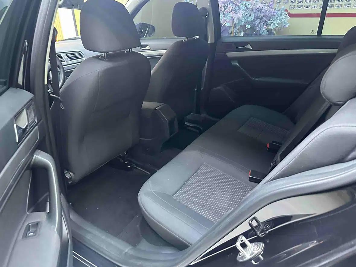 2015 Volkswagen Lavida 1.6L Automatic Fashion Edition — миниатюра 6