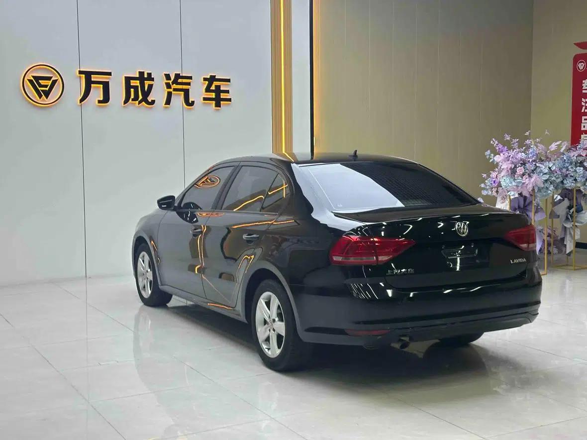 2015 Volkswagen Lavida 1.6L Automatic Fashion Edition — миниатюра 9