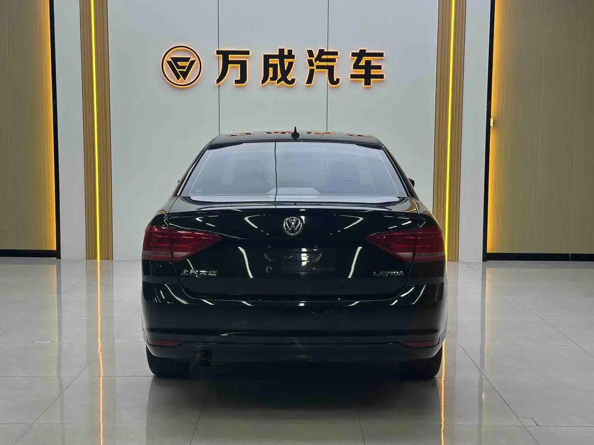 2015 Volkswagen Lavida 1.6L Automatic Fashion Edition — миниатюра 10