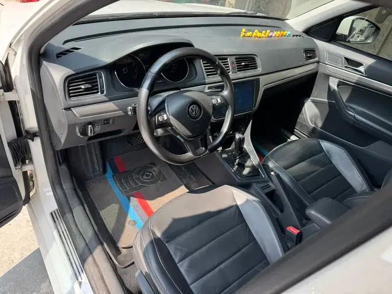 2017 Volkswagen Lavida 230TSI DSG Comfort Edition — миниатюра 10