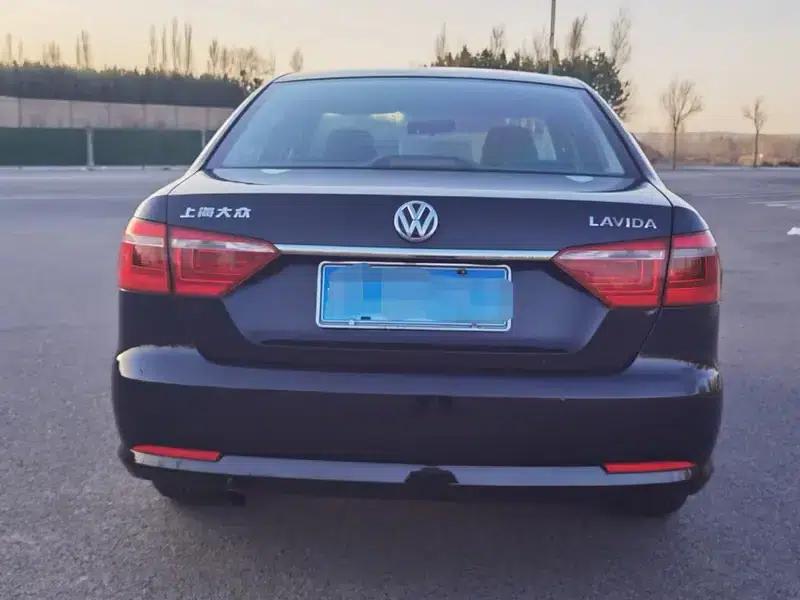 2013 Volkswagen Lavida Classic Facelift 1.6L Manual Fashion Edition — миниатюра 5