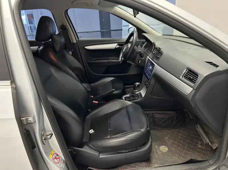 2013 Volkswagen Lavida 1.4TSI DSG Comfort Edition — миниатюра 9