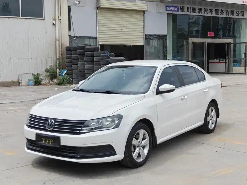2017 Volkswagen Lavida 1.6L Manual Fashion Edition — миниатюра 1