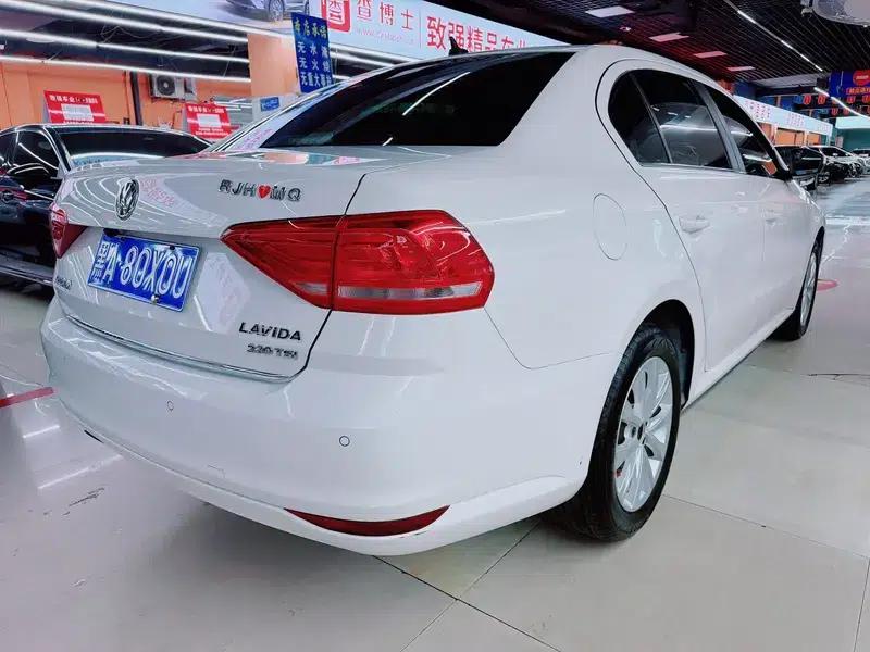 2015 Volkswagen Lavida 230TSI DSG Comfort Edition — миниатюра 6