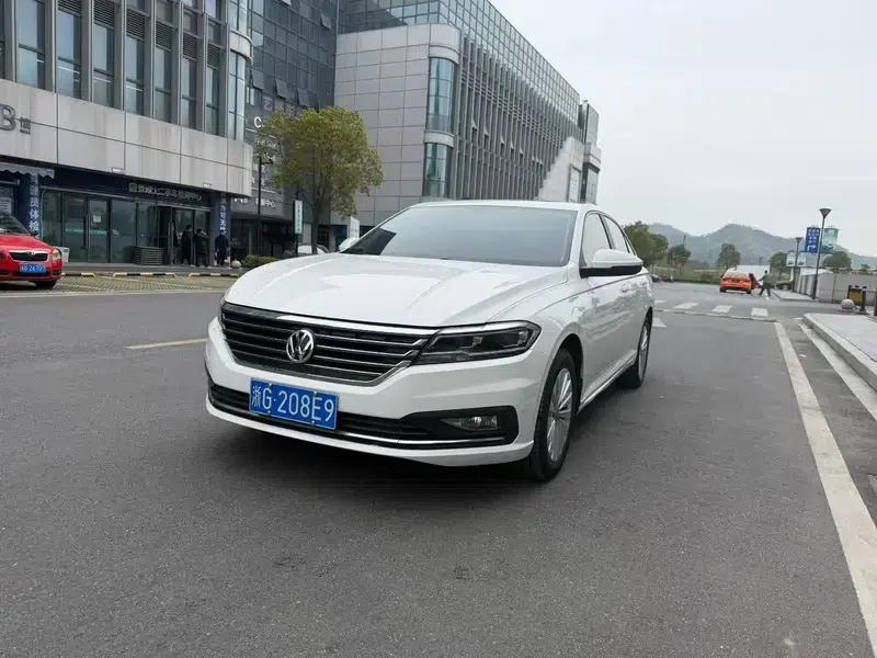 2021 Volkswagen Lavida 280TSI DSG Comfort Edition — миниатюра 1