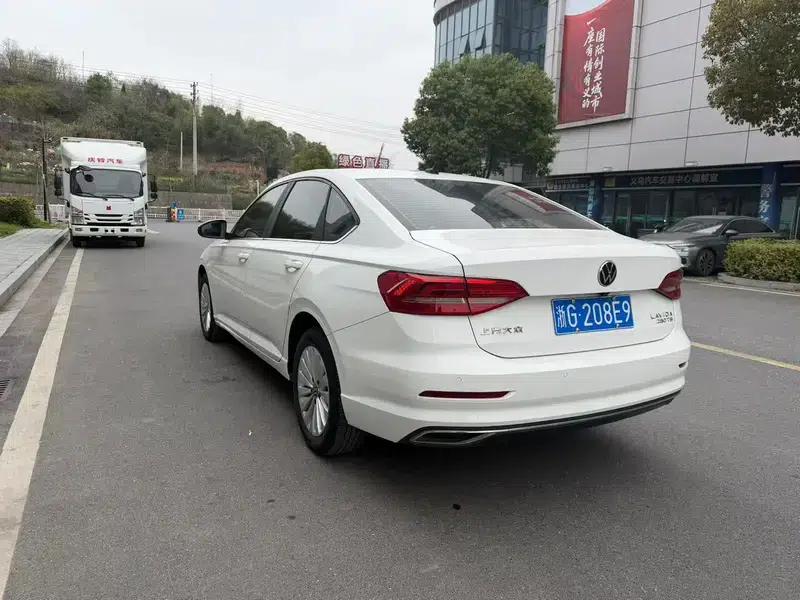 2021 Volkswagen Lavida 280TSI DSG Comfort Edition — миниатюра 4