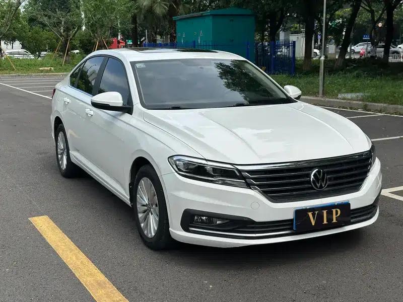 2021 Volkswagen Lavida 1.5L Manual Comfort Edition — миниатюра 3