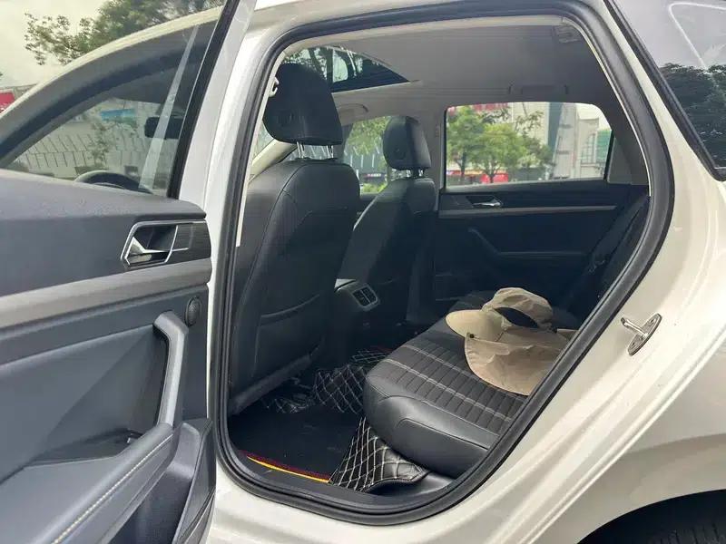 2021 Volkswagen Lavida 1.5L Manual Comfort Edition — миниатюра 22