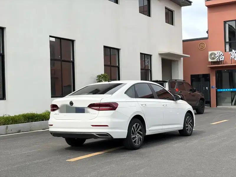 2022 Volkswagen Lavida 1.5L Automatic Comfort Edition — миниатюра 6