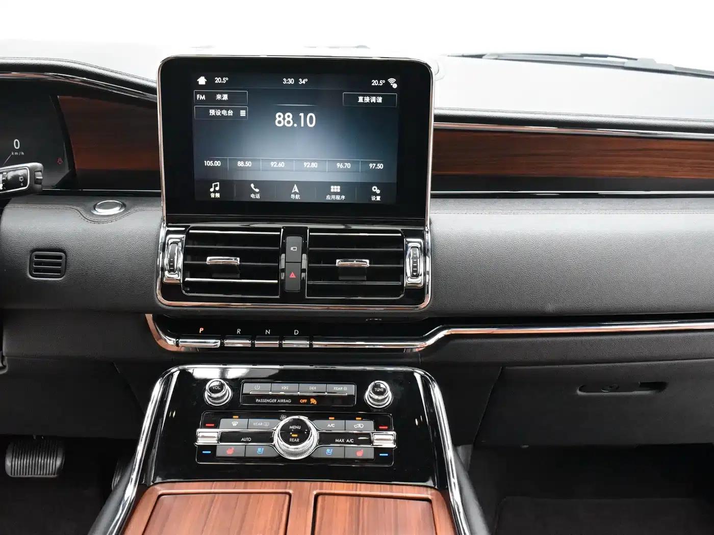 Navigator 2019 3.5T Premium Edition (China VI Emission Standard) — миниатюра 9