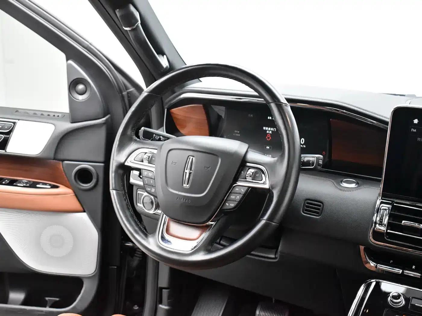 Navigator 2019 3.5T Premium Edition (China VI Emission Standard) — миниатюра 10