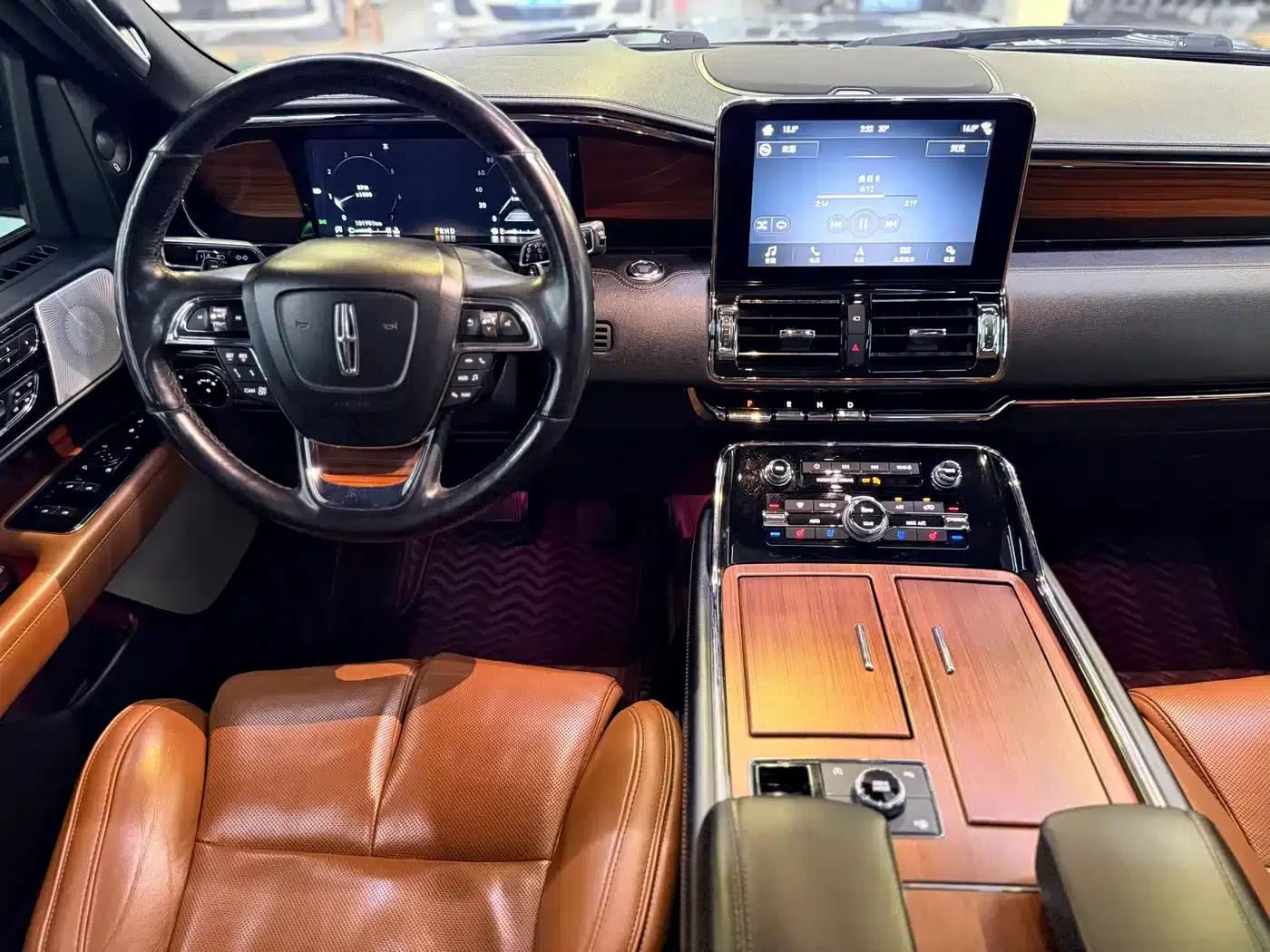 Navigator 2018 3.5T Premium Edition (National V Emission Standard) — миниатюра 11