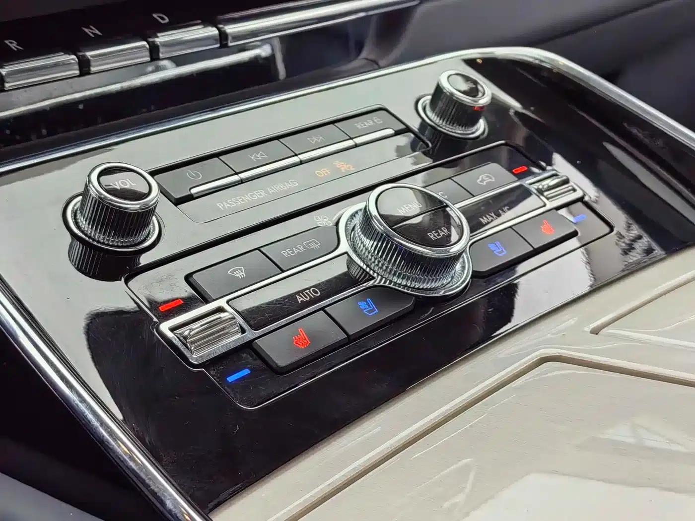 Navigator 2020 3.5T Presidential Series — миниатюра 18
