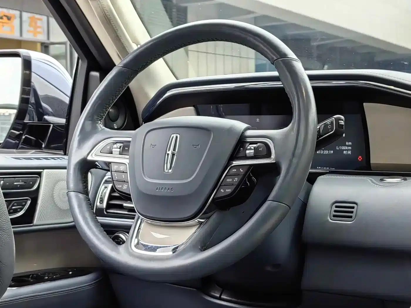 Navigator 2020 3.5T Presidential Series — миниатюра 21