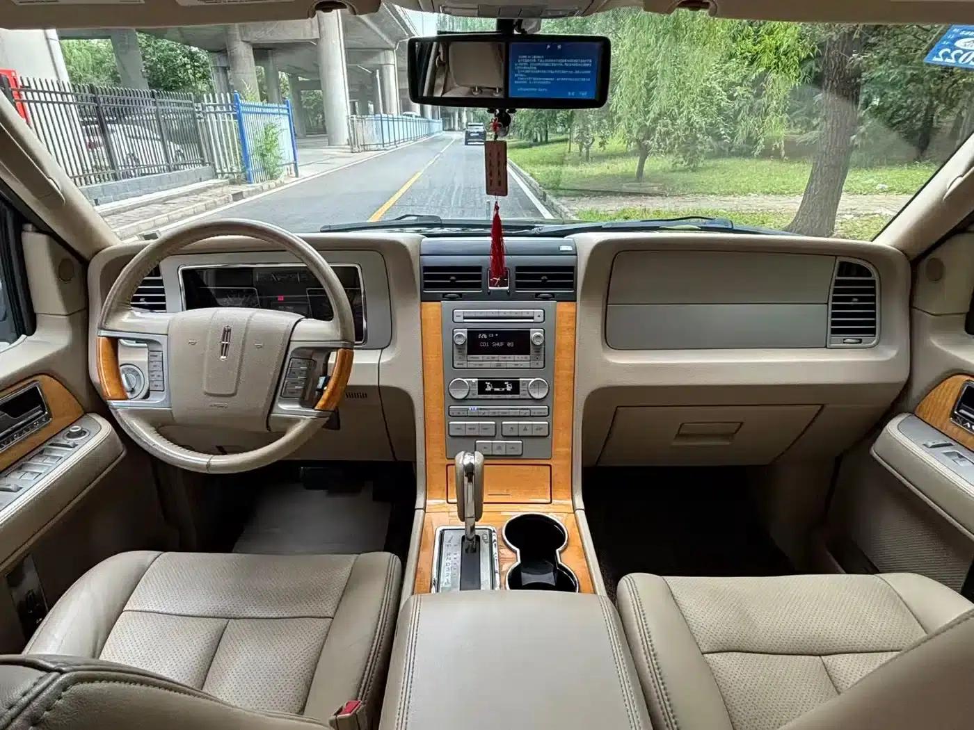 Navigator 2010 5.4L AWD — миниатюра 10