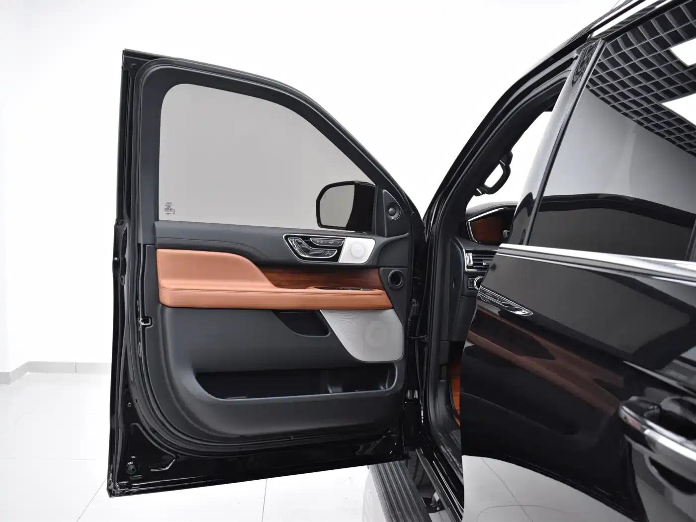 Navigator 2020 3.5T Premium Edition — миниатюра 17