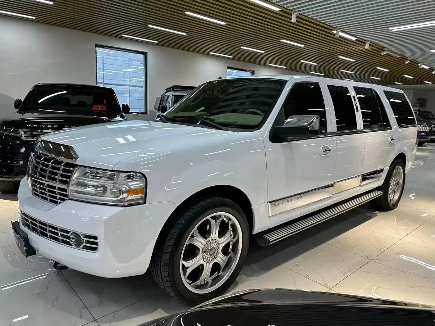Navigator 2005 5.4L — миниатюра 3