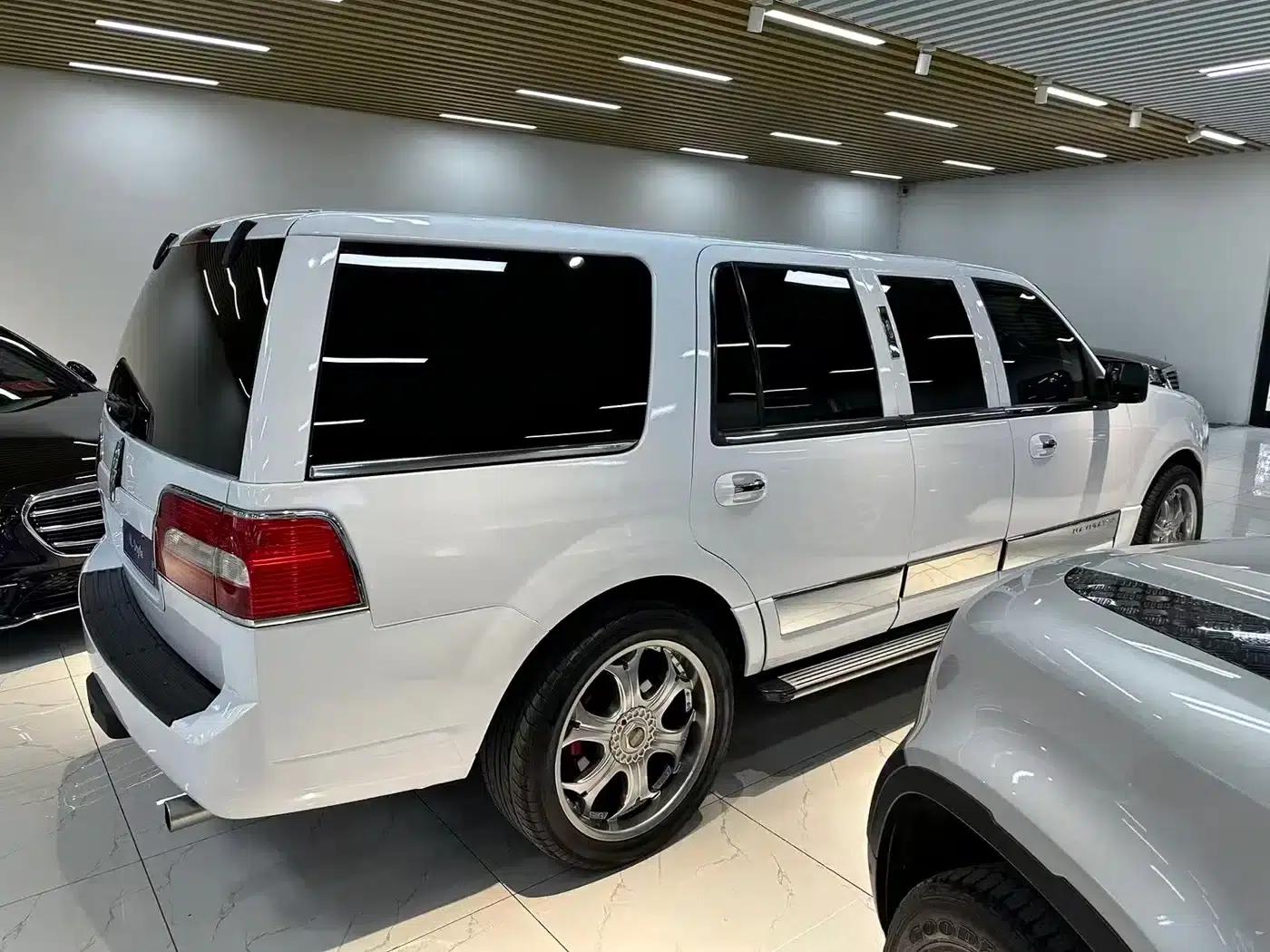 Navigator 2005 5.4L — миниатюра 4