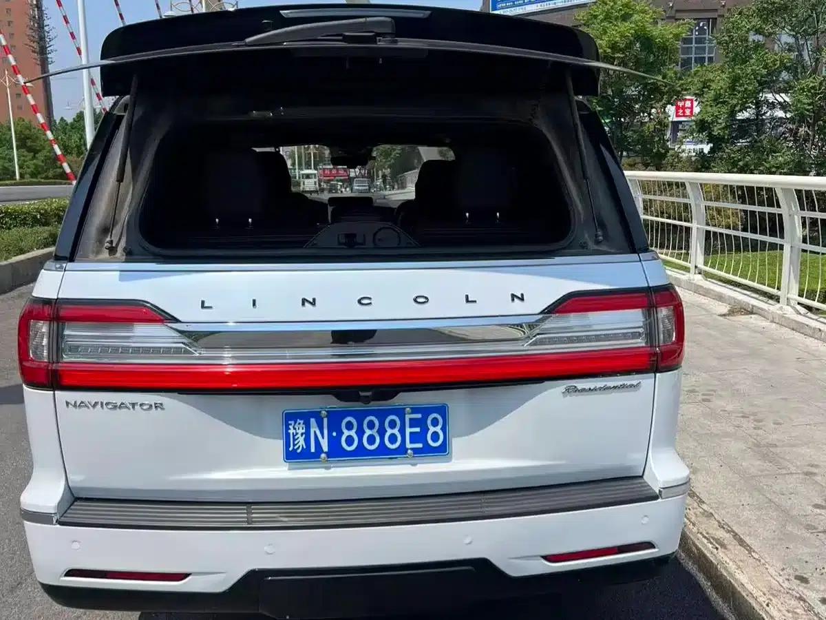 Navigator 2020 3.5T Presidential Series — миниатюра 15