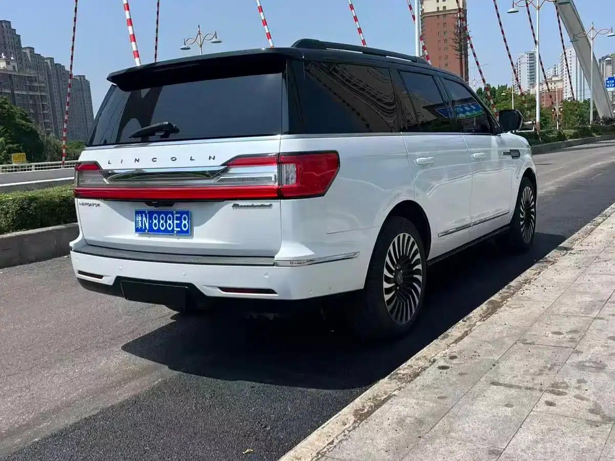 Navigator 2020 3.5T Presidential Series — миниатюра 6