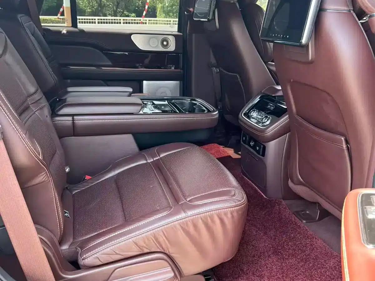 Navigator 2020 3.5T Presidential Series — миниатюра 10