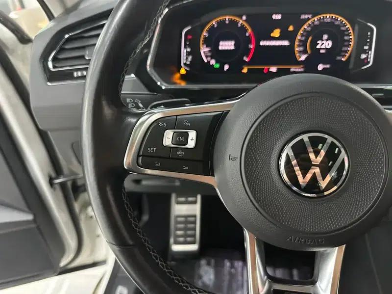 Tiguan L 2021 330TSI Automatic 2WD R-Line Premium Edition — миниатюра 10