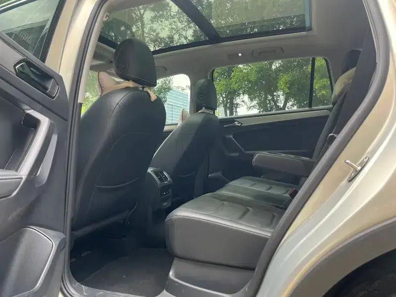 Tiguan L 2020 330TSI Automatic 2WD Panoramic Comfort Edition (National V Emission Standard) — миниатюра 16