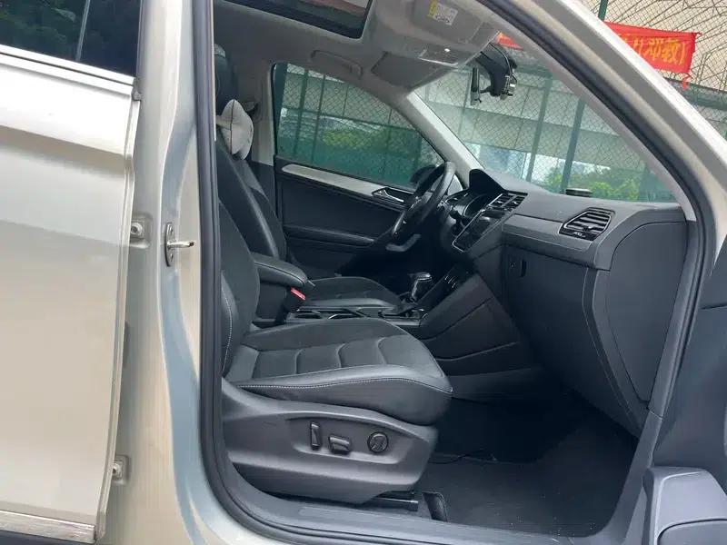 Tiguan L 2020 330TSI Automatic 2WD Panoramic Comfort Edition (National V Emission Standard) — миниатюра 7