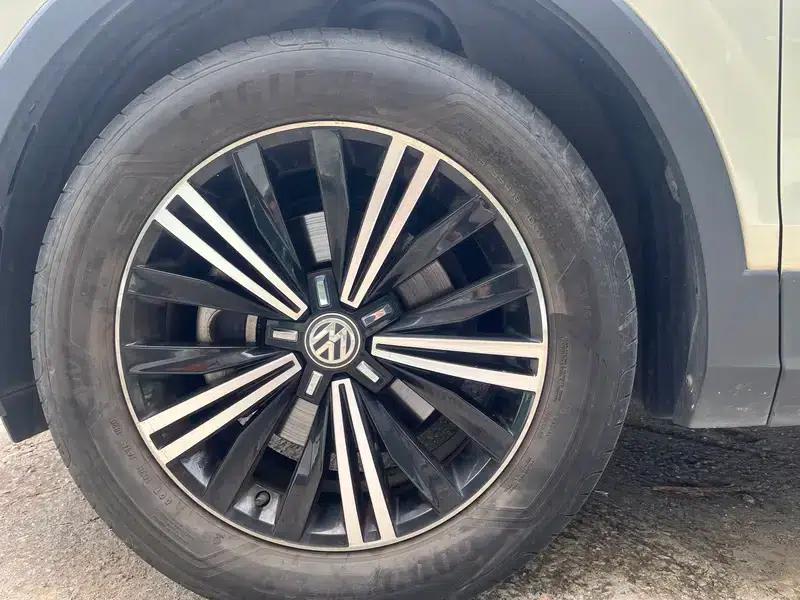 Tiguan L 2020 330TSI Automatic 2WD Panoramic Comfort Edition (National V Emission Standard) — миниатюра 9
