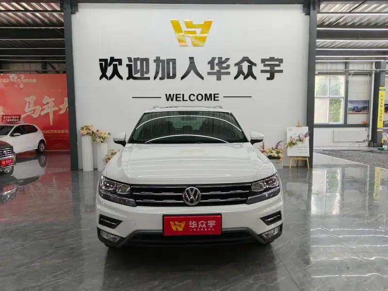 Tiguan L 2018 330TSI Automatic 2WD Luxury Edition — миниатюра 2