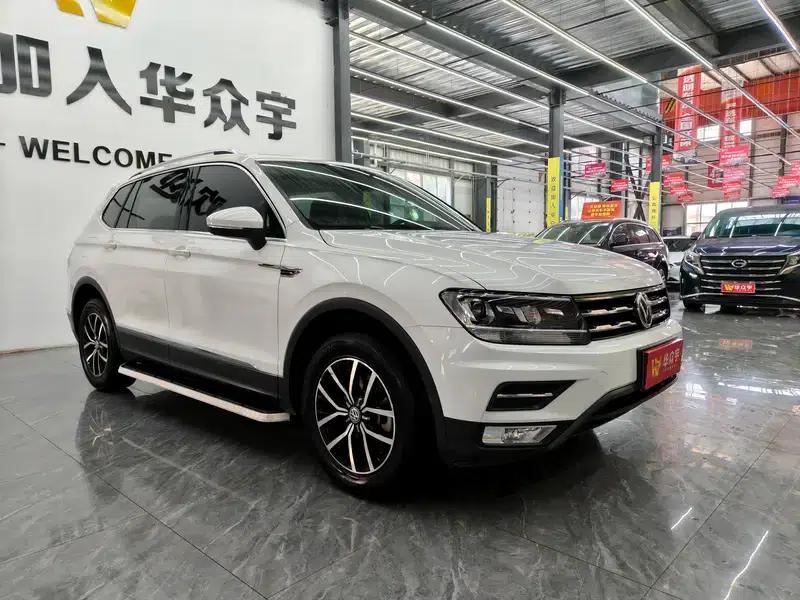 Tiguan L 2018 330TSI Automatic 2WD Luxury Edition — миниатюра 3