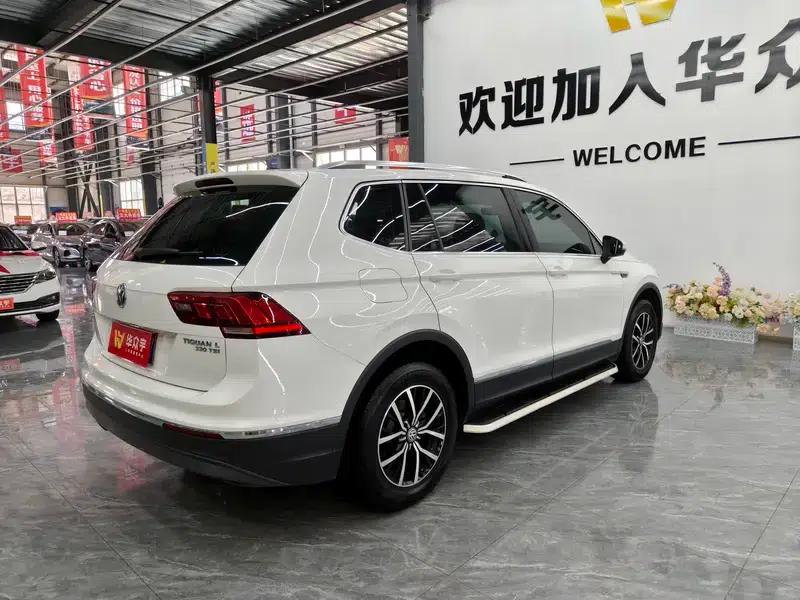 Tiguan L 2018 330TSI Automatic 2WD Luxury Edition — миниатюра 7