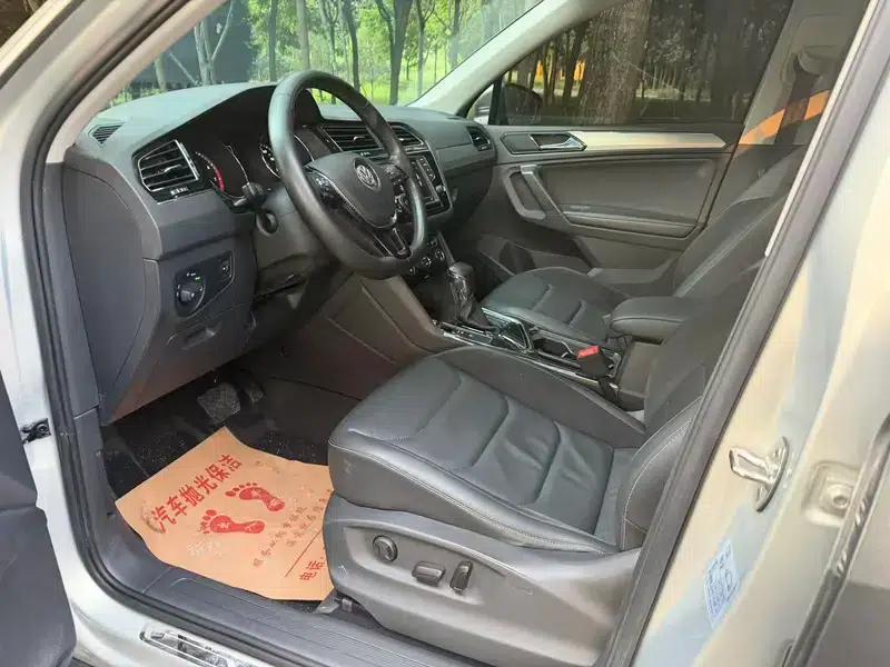 Tiguan L 2017 330TSI Automatic 2WD Luxury Edition — миниатюра 11