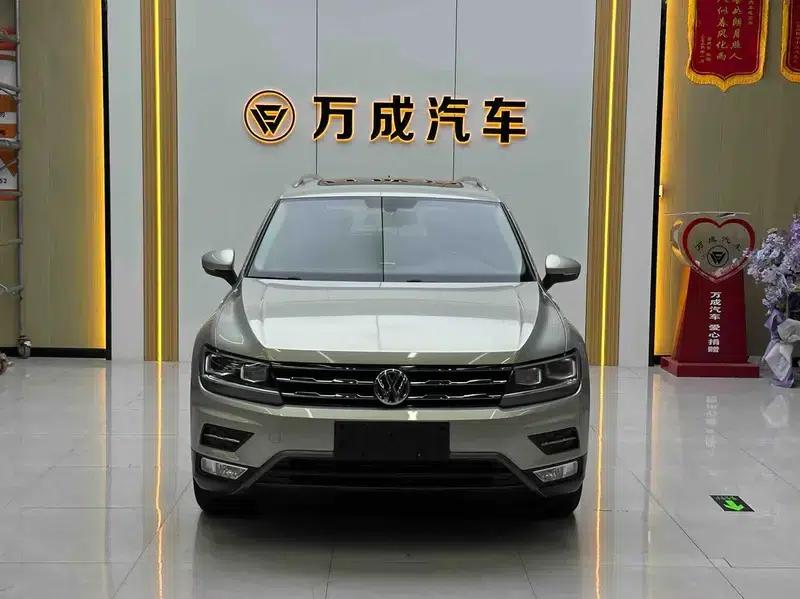 Tiguan L 2018 Facelift 330TSI Automatic 2WD Luxury Edition — миниатюра 2