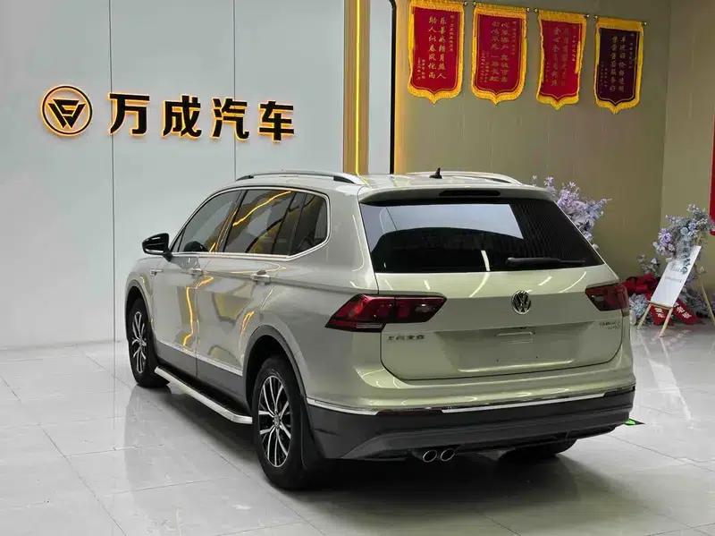 Tiguan L 2018 Facelift 330TSI Automatic 2WD Luxury Edition — миниатюра 4