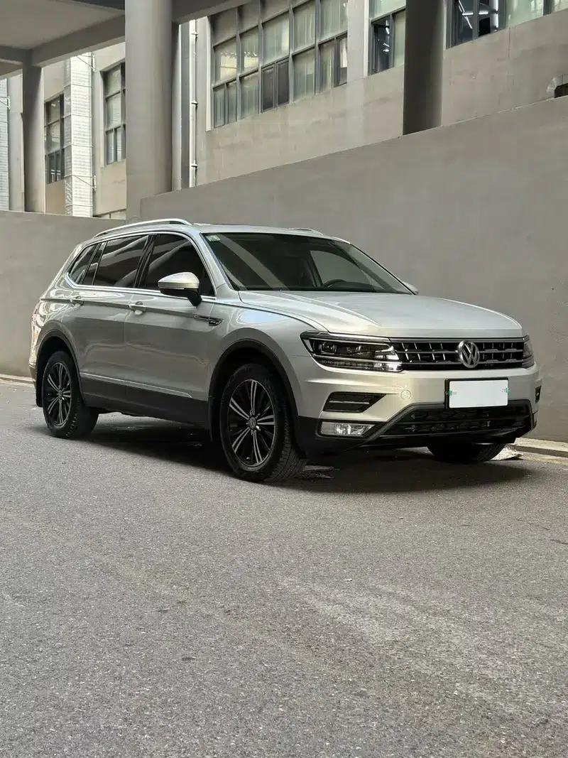 Tiguan L 2018 380TSI Automatic 4WD Luxury Edition — миниатюра 2